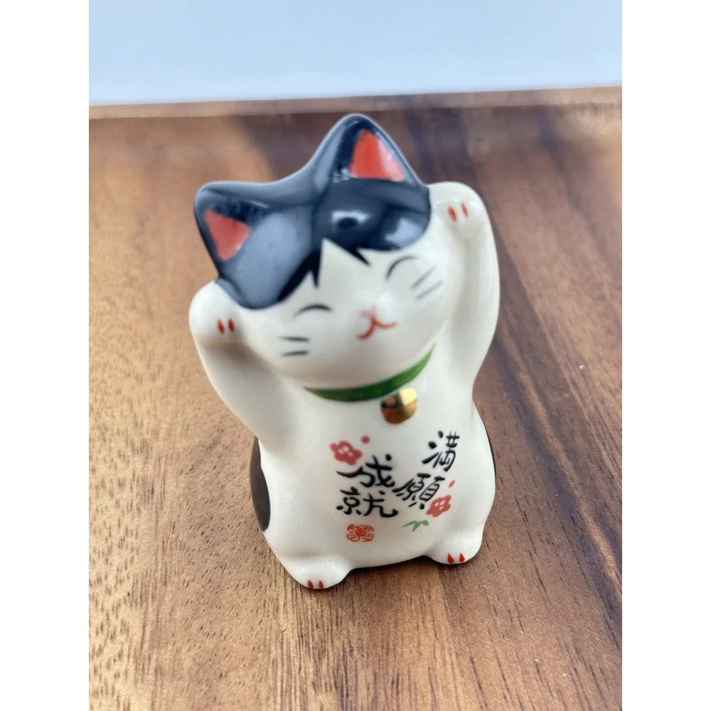 Pottery Maneki Neko Beckoning Lucky Cat JAPAN JAPANESE 2.75
